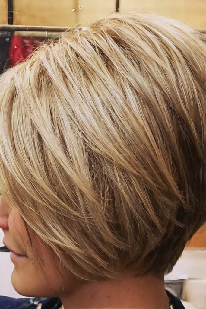 Short Layered Inverted Bob