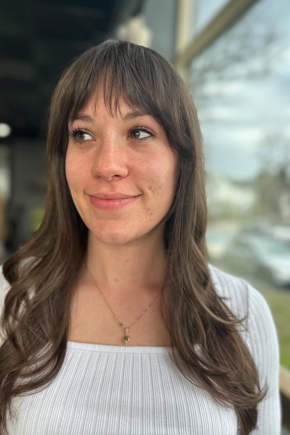 Bottleneck Fringe on Wispy Hairstyle