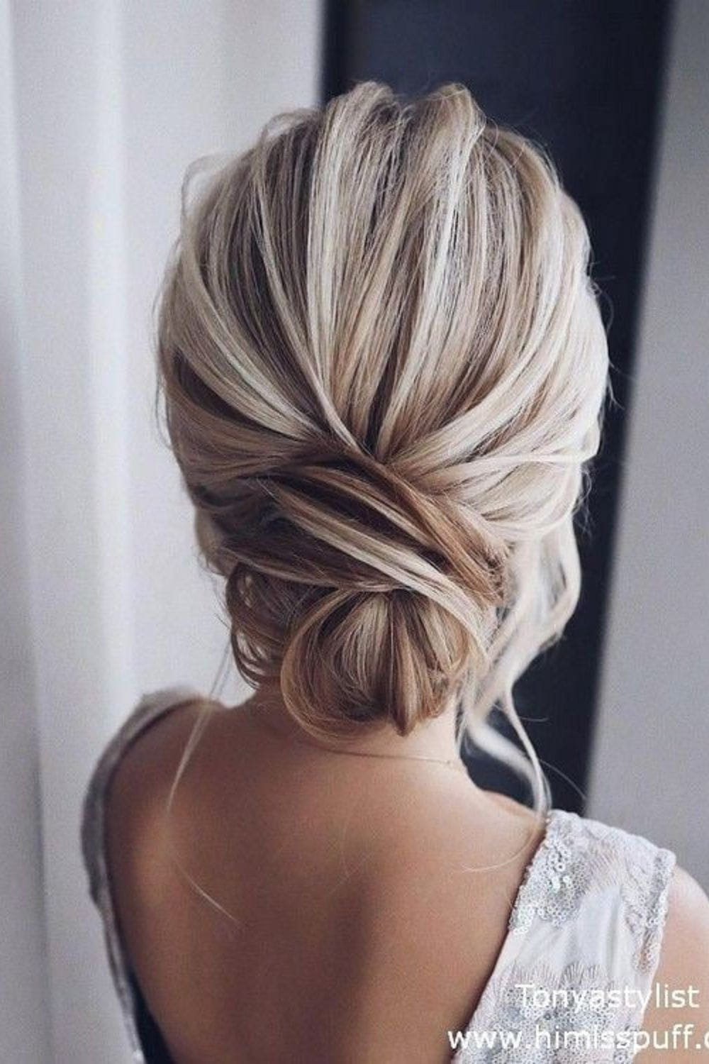 Low Messy Bun